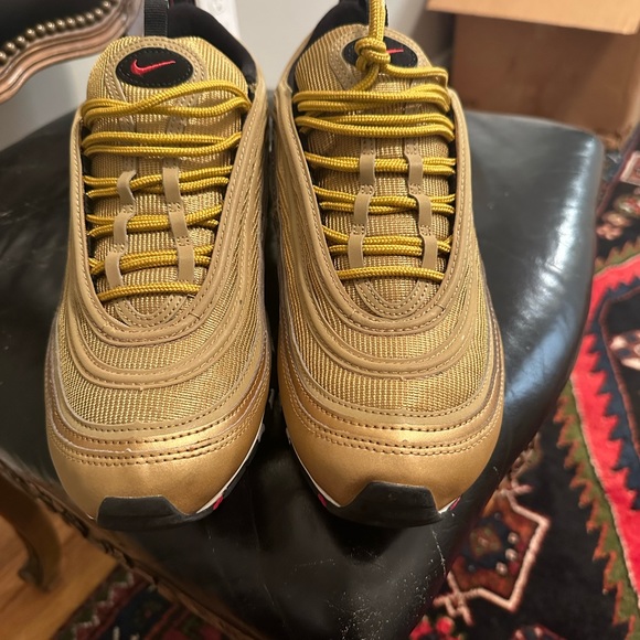 Nike Air Max 97 Quick Strike.Gold with red swoosh worn maybe 2-3 times looks new - Picture 4 of 10